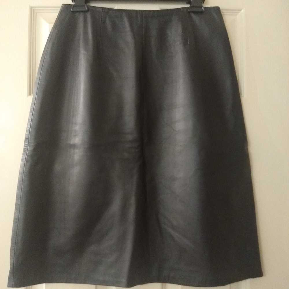 Gorgeous Black Leather Skirt